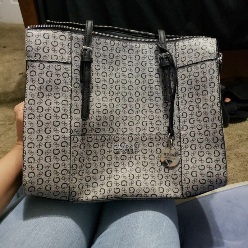 Large Guess Purse